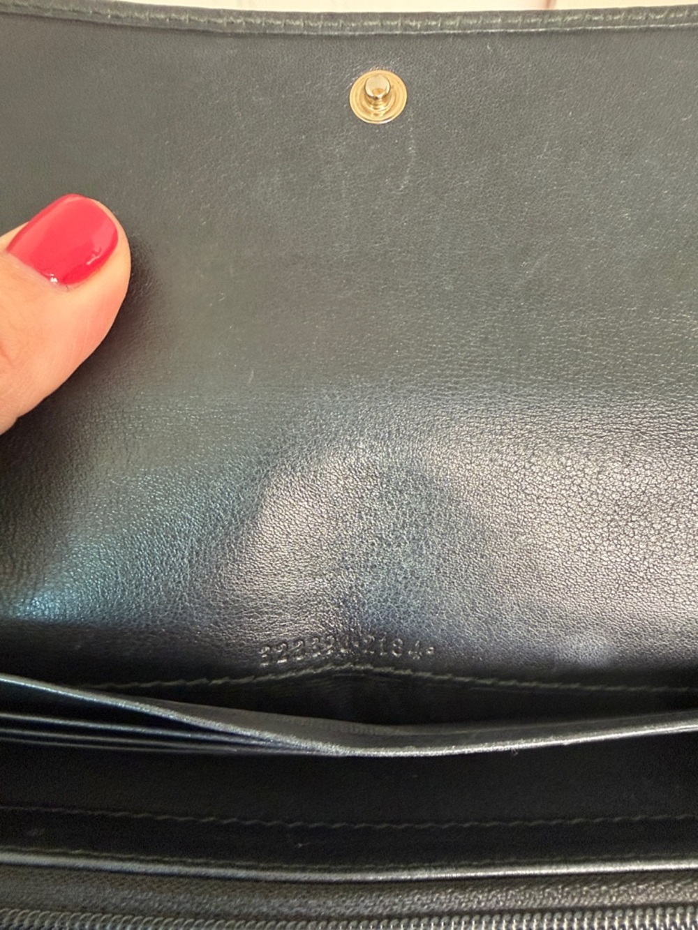 Gucci Black Guccissima Leather Continental Wallet with unbranded Gold Chain - Picture 7 of 10
